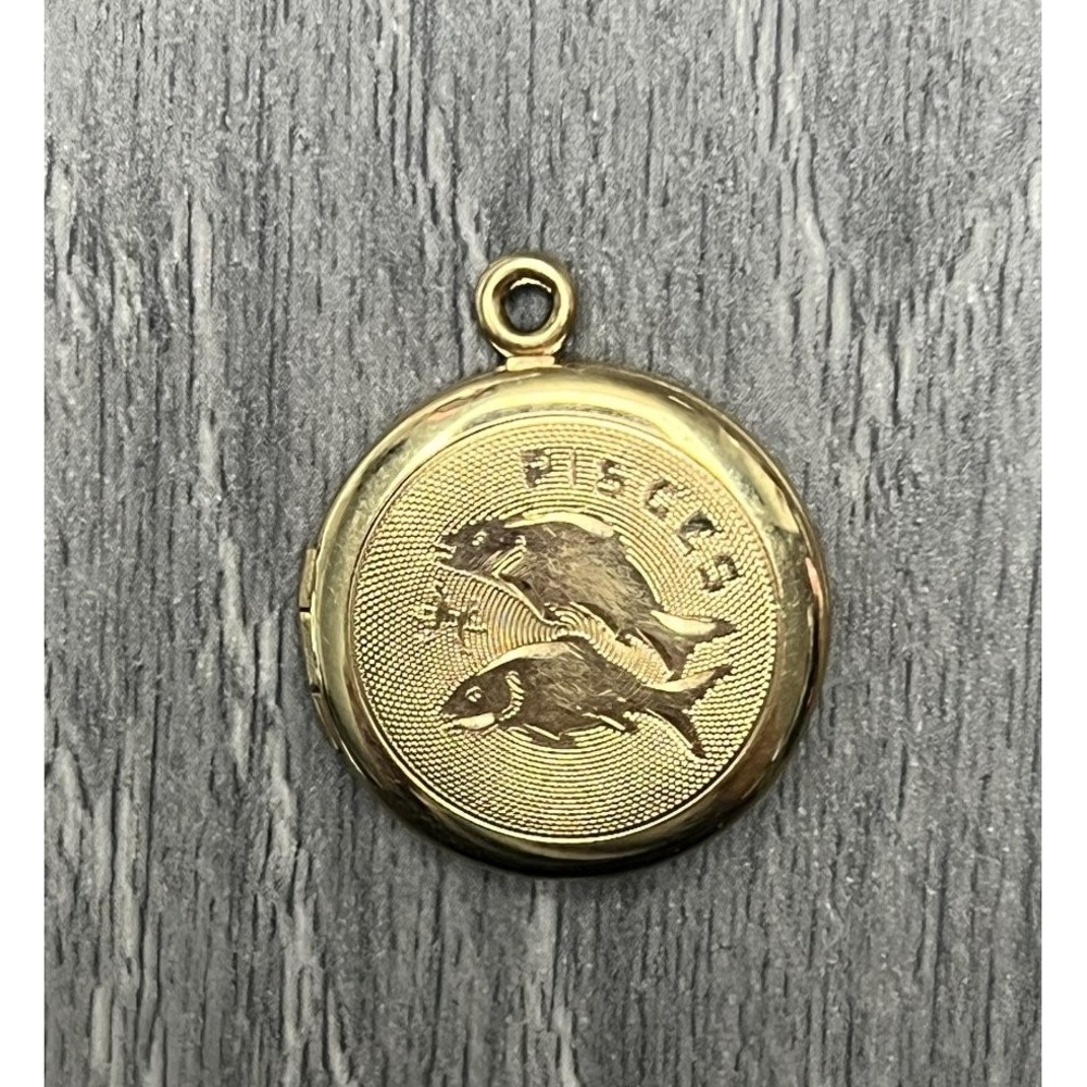 Vintage Pisces Zodiac Gold Tone Locket Pendant Charm WEH.KC Astrological Jewelry